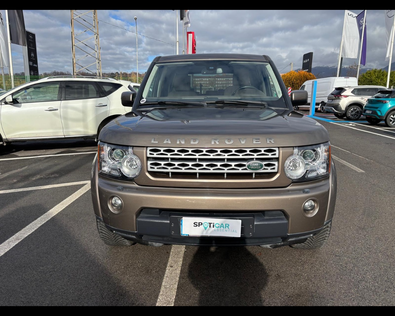 Foto LAND ROVER Discovery 3.0 sdV6 HSE 255cv auto