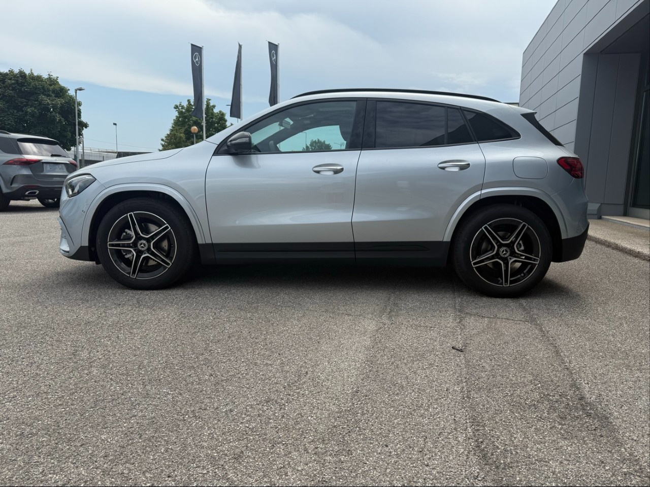 Mercedes GLA GLA 200 d Automatic AMG Line ADVANCED PLUS - 4