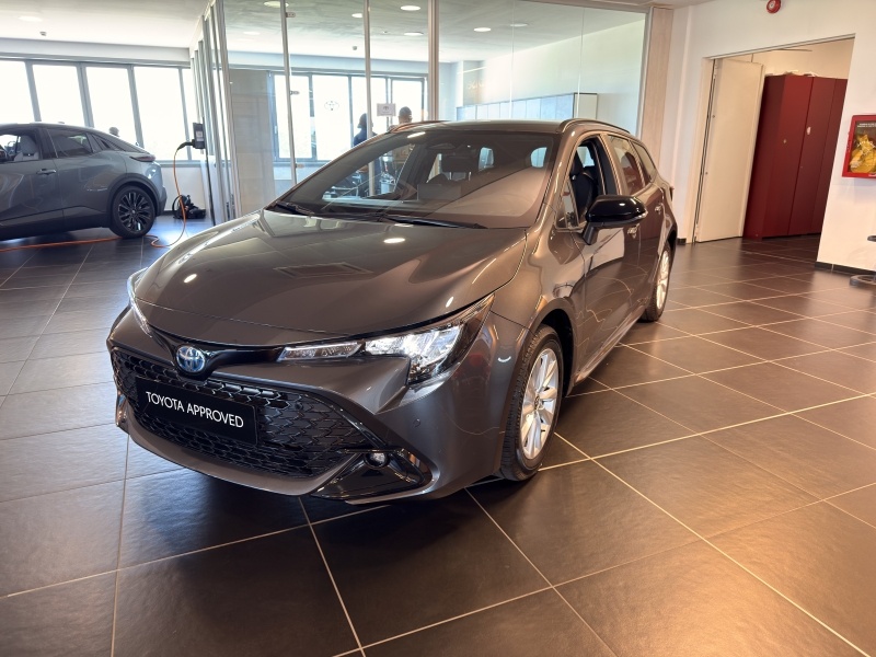 Foto veicolo TOYOTA COROLLA 3P - 5P - SW Corolla Touring Sports 1.8h Active auto Elettrica/Benzina