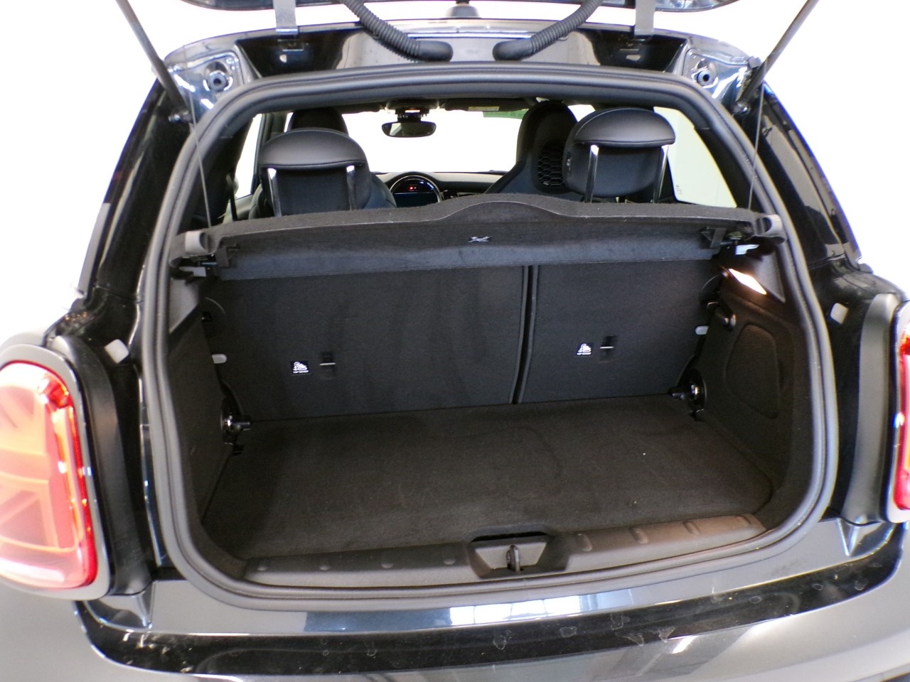 Mini Mini Mini 3p 2.0 JCW Essential auto - 9