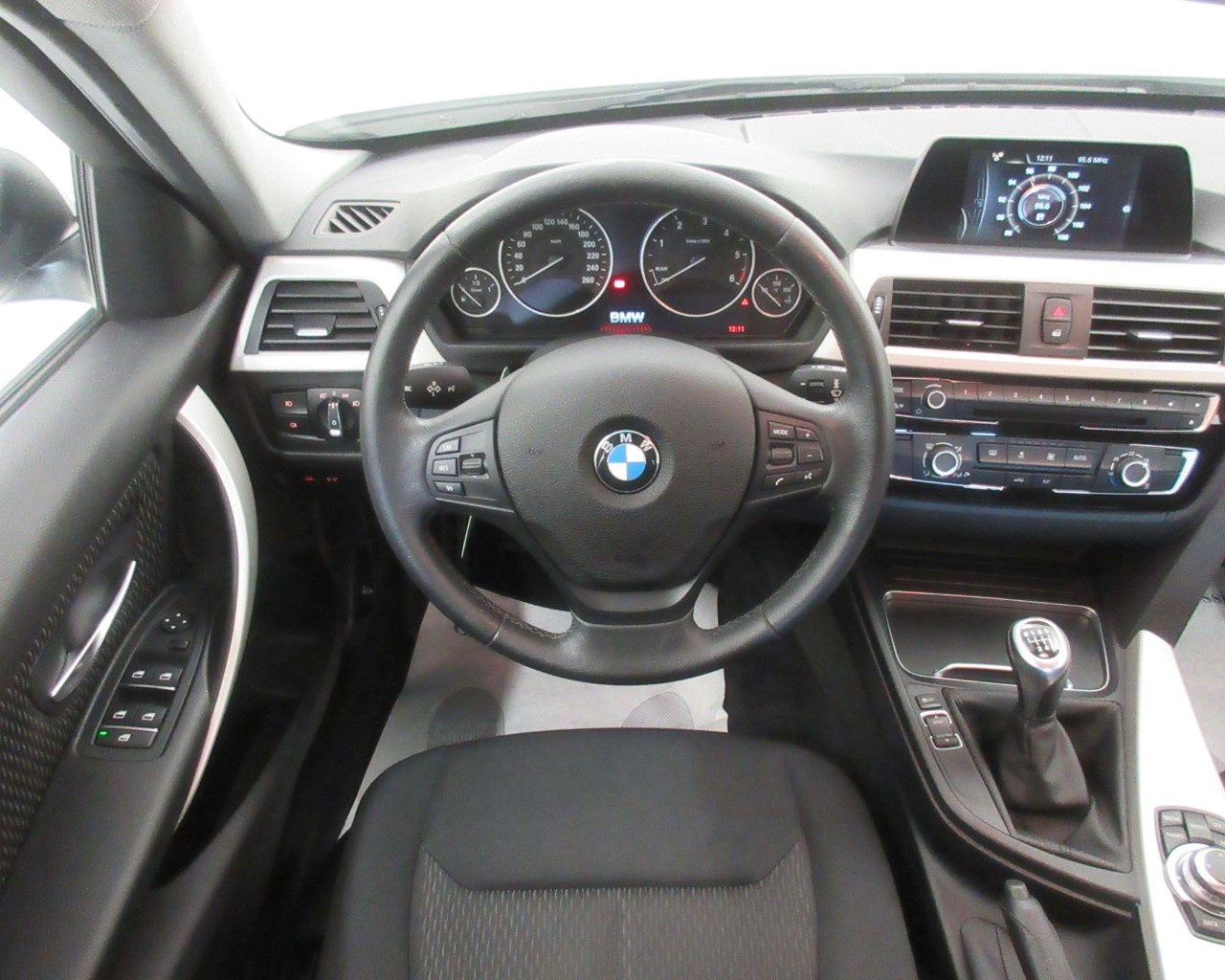 Bmw Serie 3 Serie 3 Touring 318d xDrive Business Advantage - 15