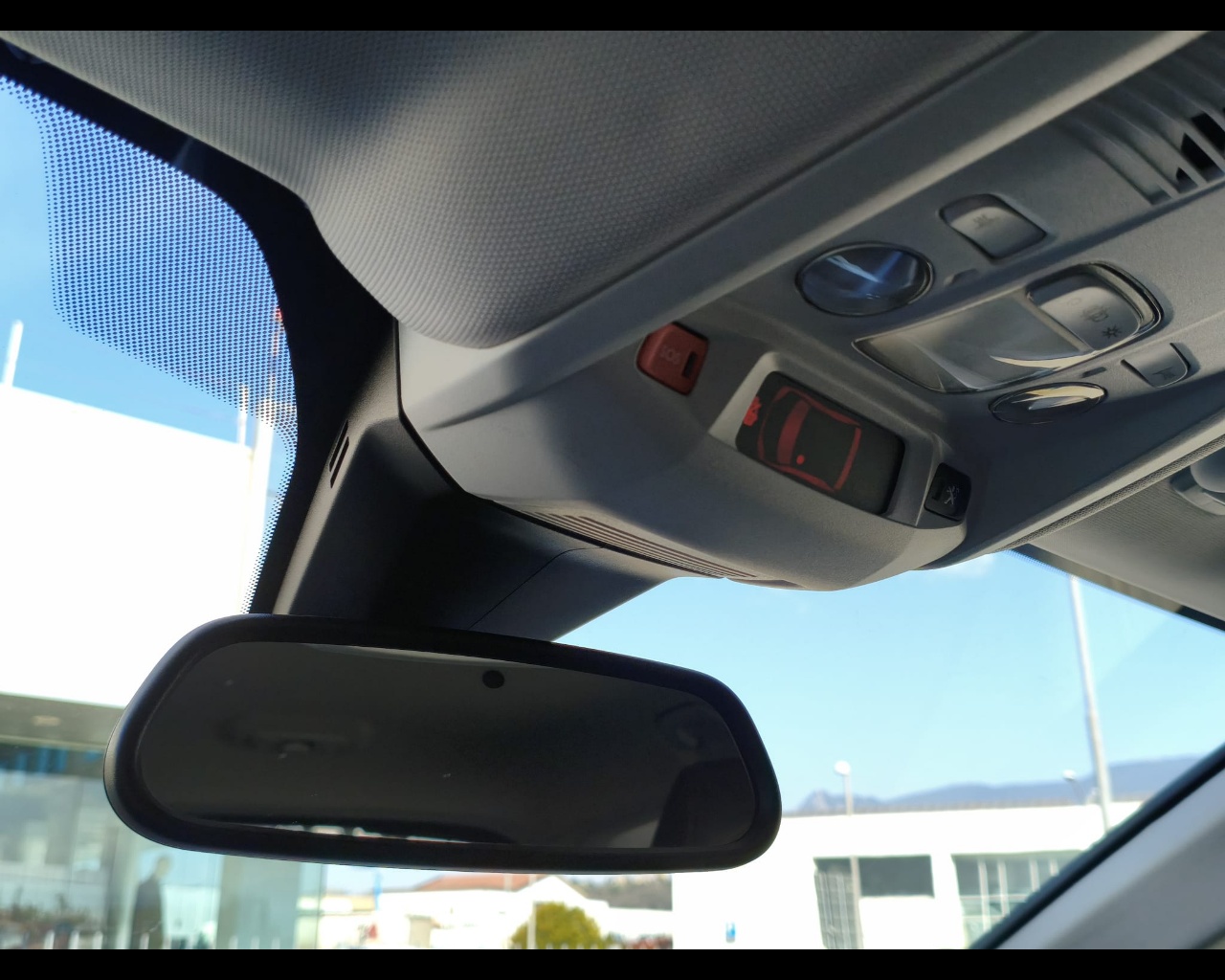 Foto PEUGEOT 3008 1.5 bluehdi Allure s&s 130cv eat8