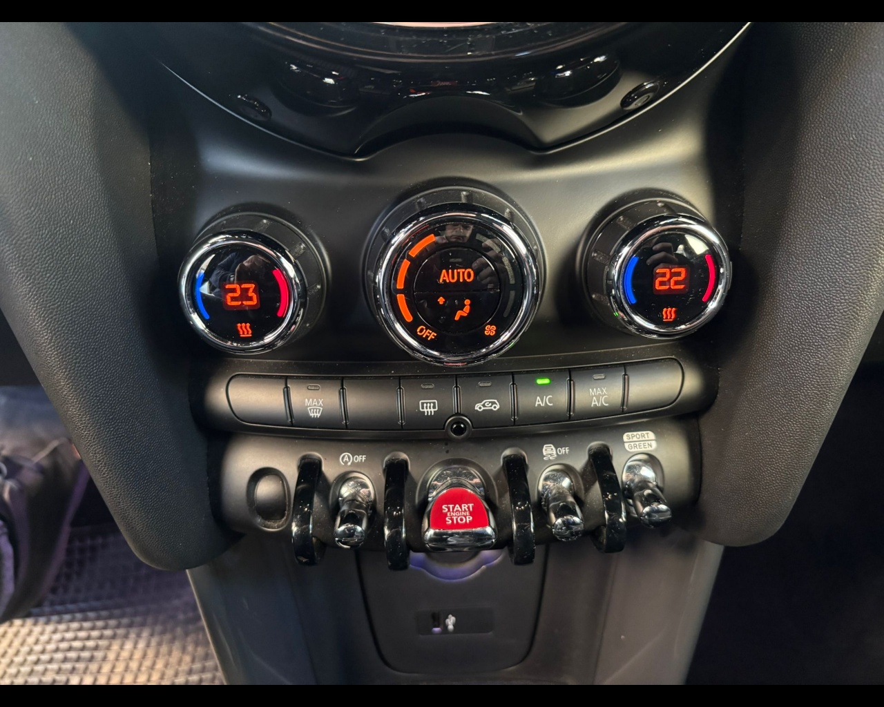 Foto MINI Mini 3p 1.5 Cooper Hype