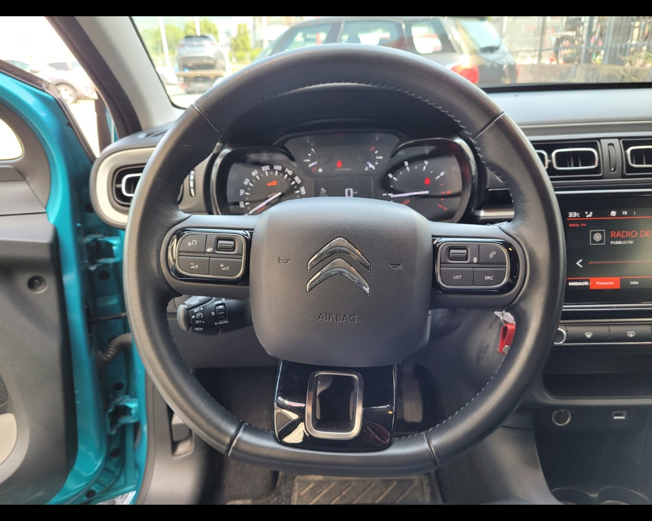 Foto CITROEN C3 1.2 puretech Shine s&s 83cv neopatentati my20