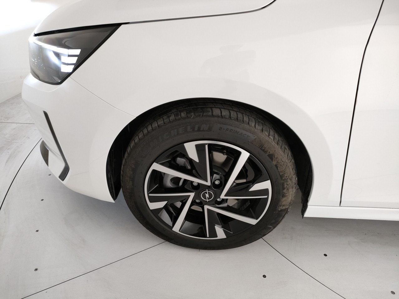 Opel Corsa Nuovo Ibrido benzina Corsa Porto Mantovano