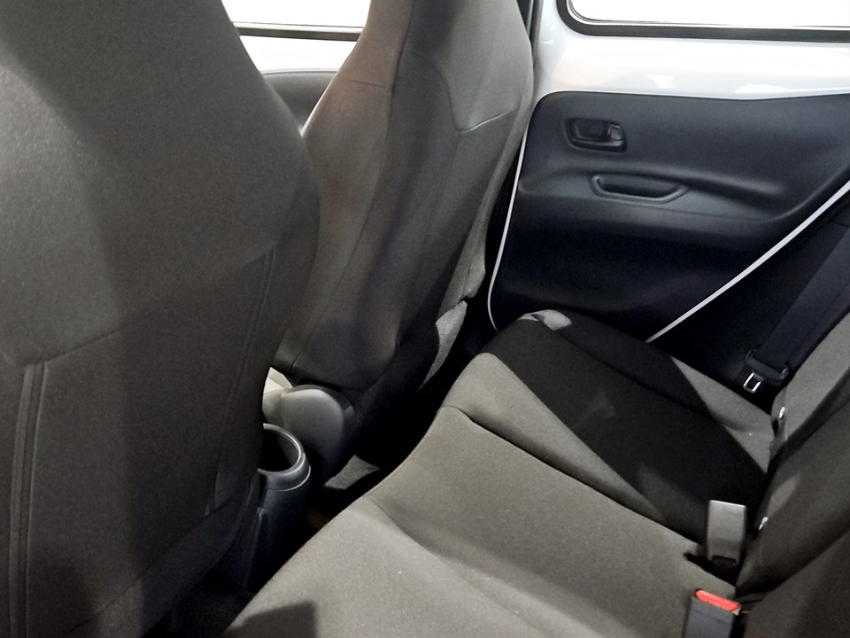 TOYOTA Aygo X 1.0 Active 72cv s-cvt Benzina Usato - 10