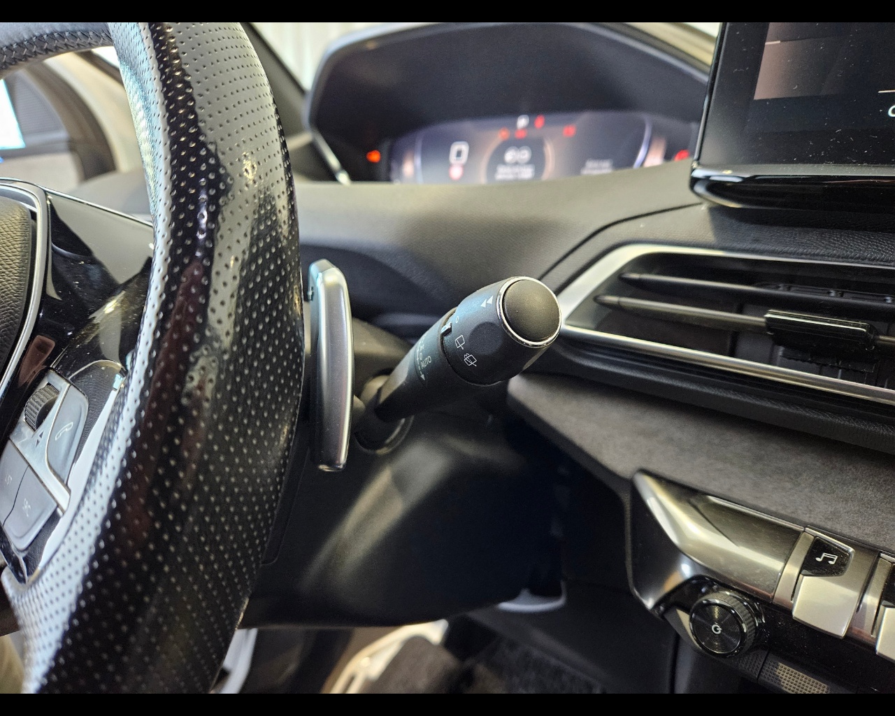 PEUGEOT 5008 5008 1.5 bluehdi GT s&s 130cv eat8 Diesel Usato - 14