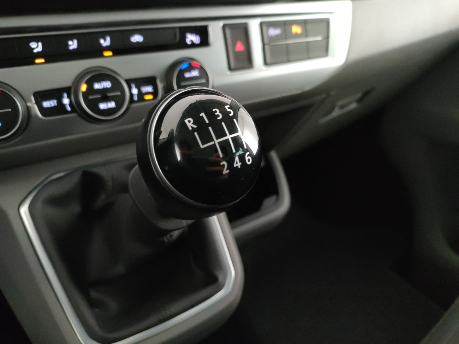 Volkswagen T6.1 Caravelle 30 Usato 2023 T6.1 Caravelle 30 Legnago