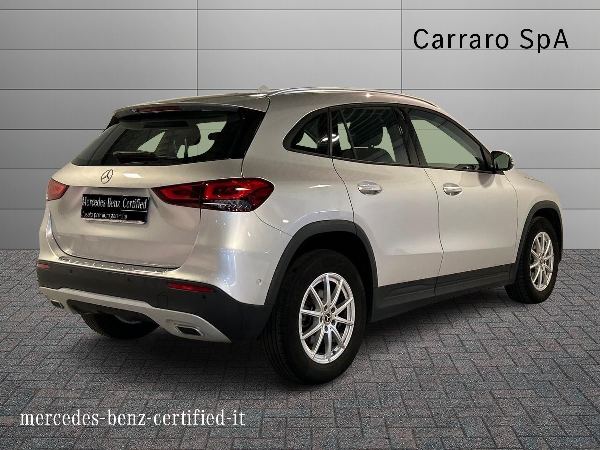 Mercedes GLA GLA 180 D Business Extra 8G-DCT - 2