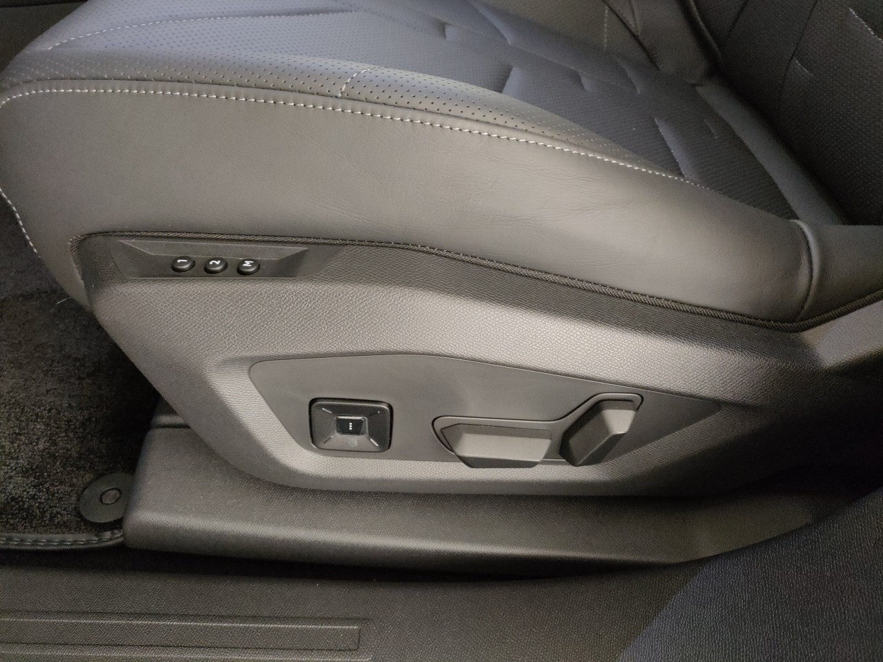 Ds DS NÂ°8 Nuovo elettrico DS NÂ°8 Porto Mantovano