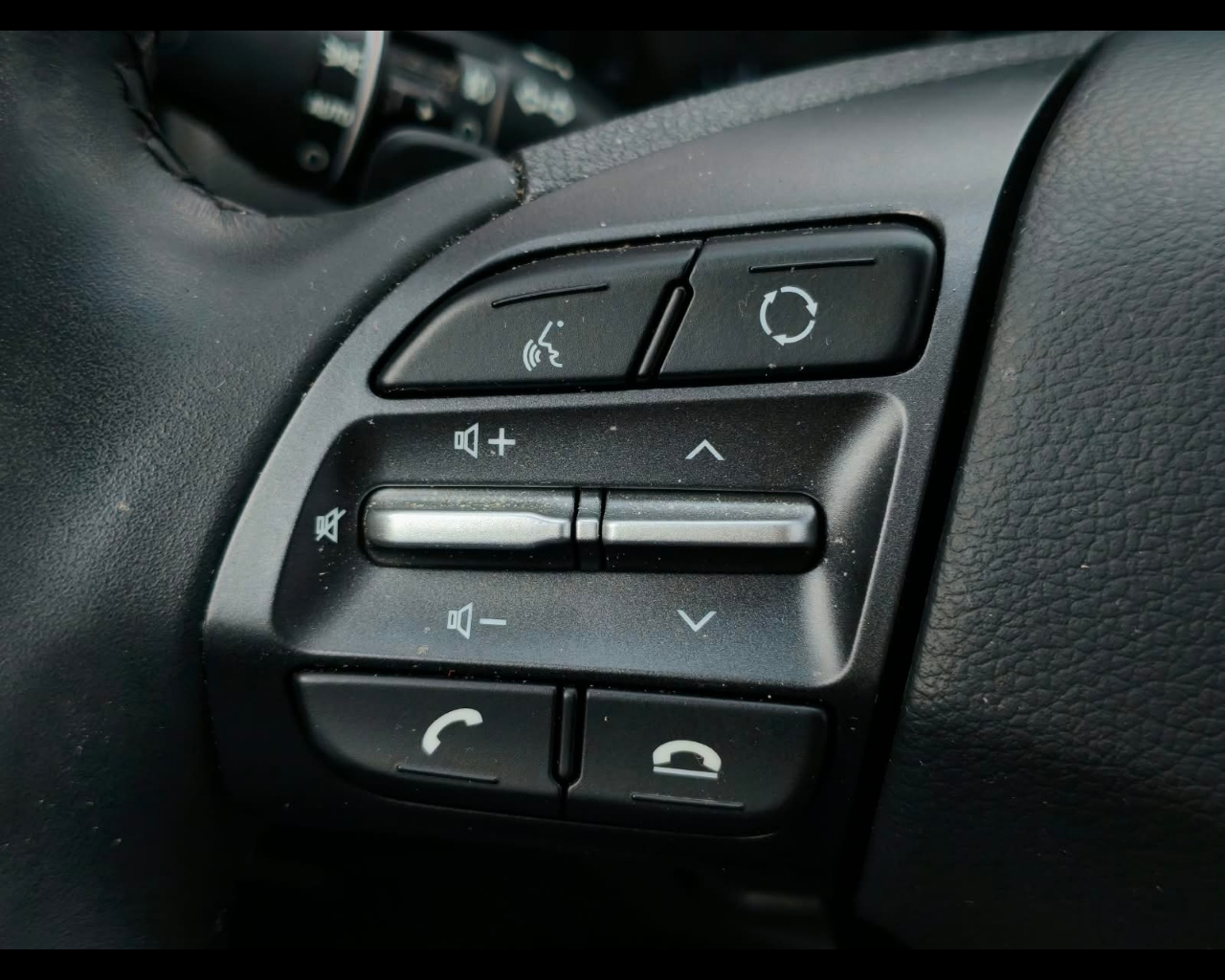 Foto HYUNDAI  Kona 1.6 hev Xtech 2wd dct 141cv