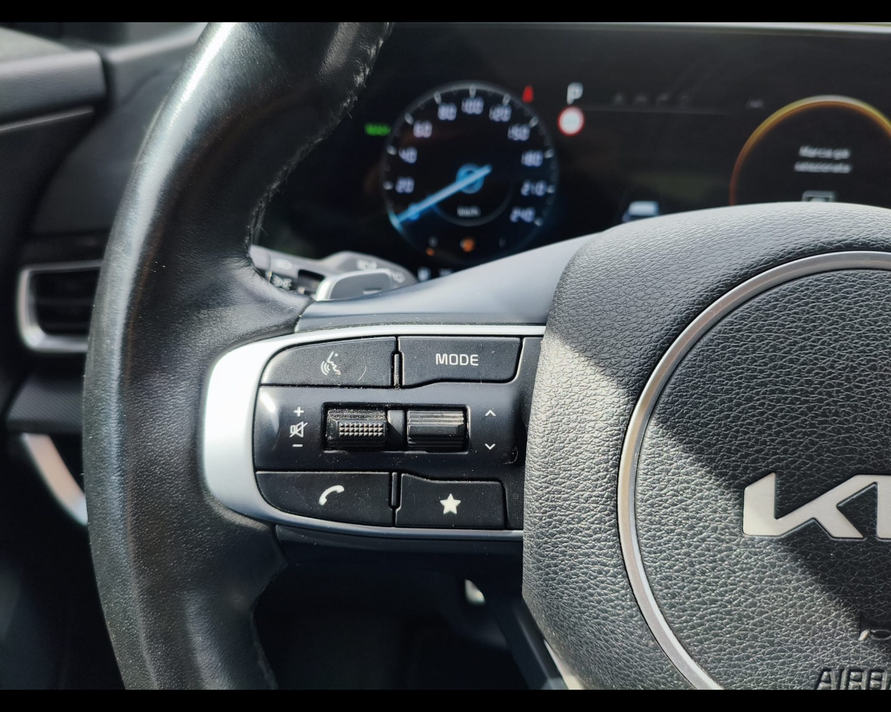 Foto KIA Sportage 1.6 tgdi hev GT-line auto