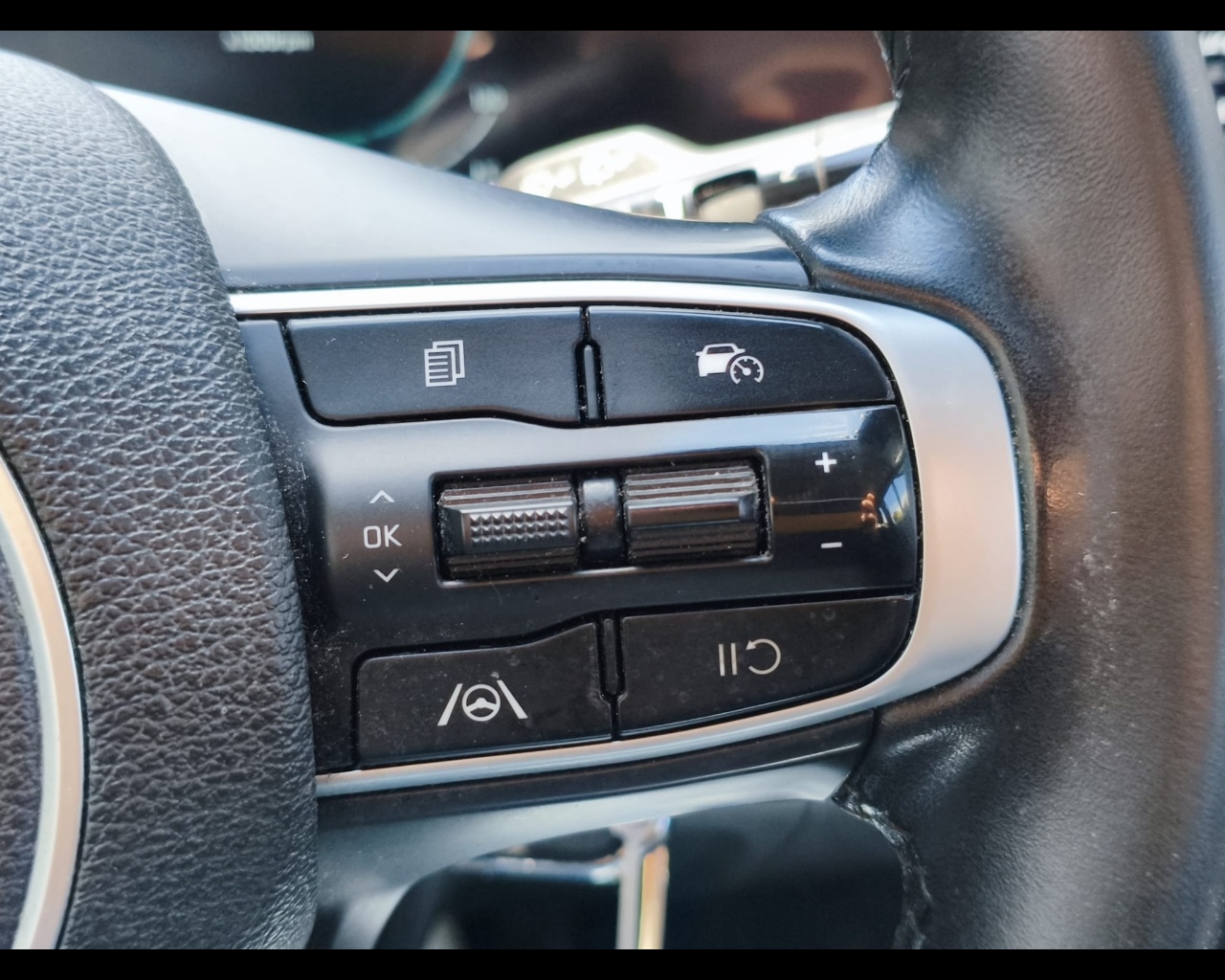 Foto KIA Sportage 1.6 tgdi mhev Business imt