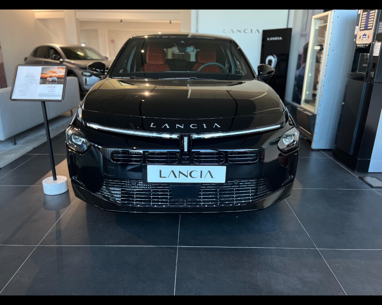 Foto LANCIA Nuova Ypsilon Ibrida Ypsilon Lx 1.2 100cv Ibrida