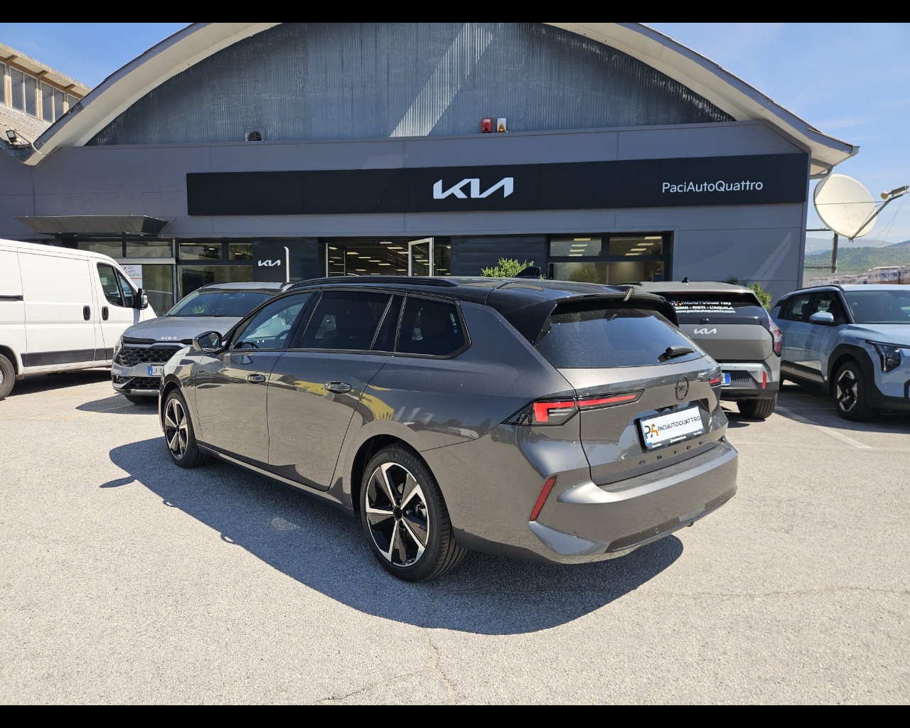 Foto OPEL Astra Sports Tourer 1.2 t GS s&s 130cv