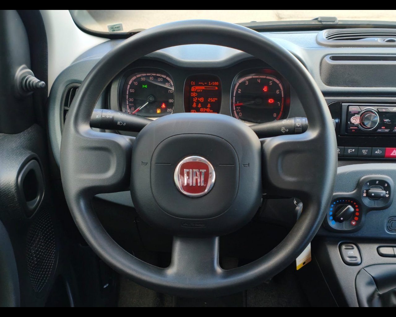 Foto FIAT Panda 1.0 firefly hybrid s&s 70cv