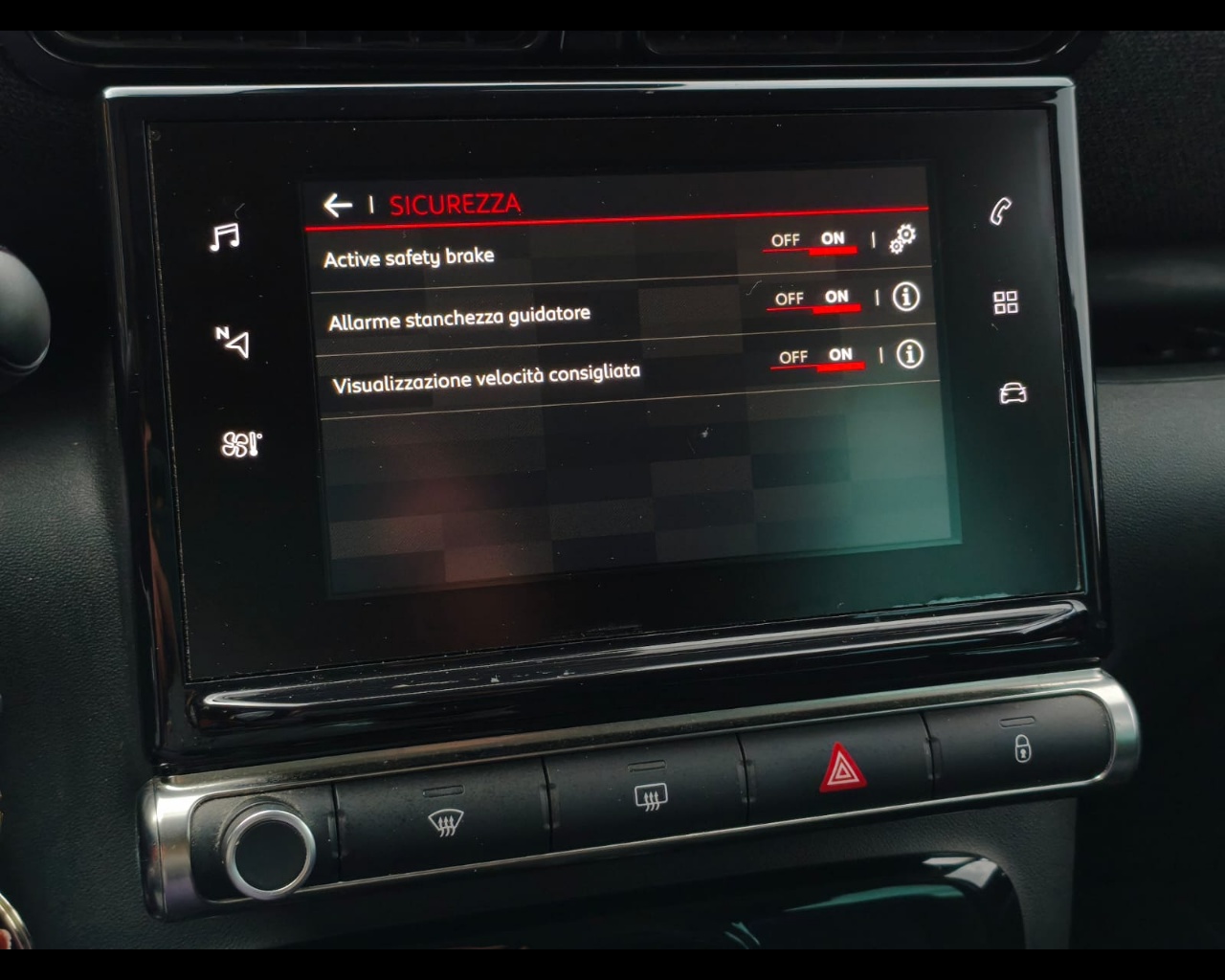 Foto CITROEN C3 Aircross 1.5 bluehdi Rip Curl s&s 100cv