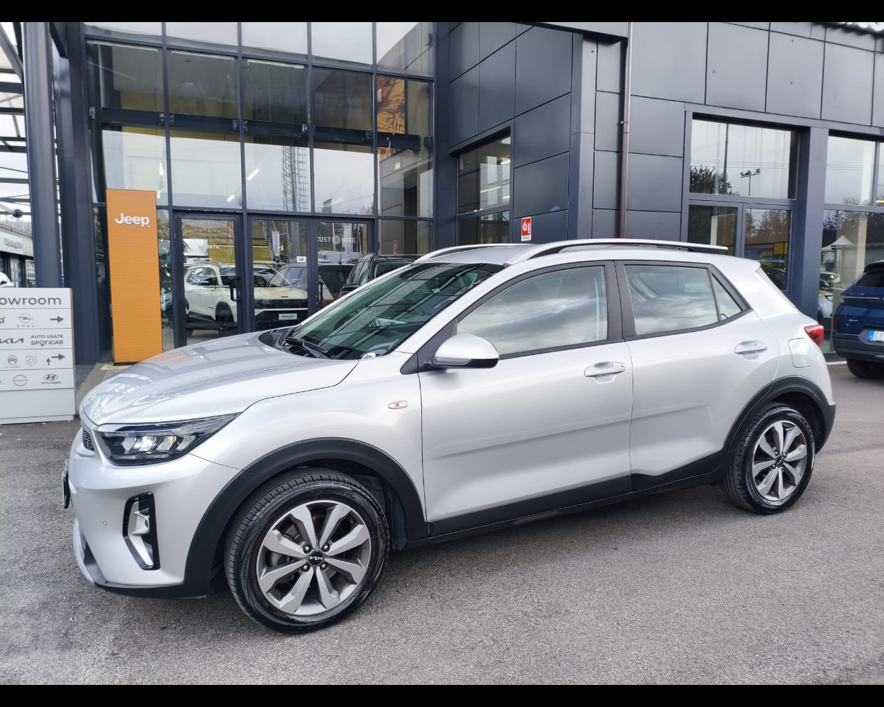 Foto KIA Stonic 1.0 t-gdi mhev Style 100cv mt