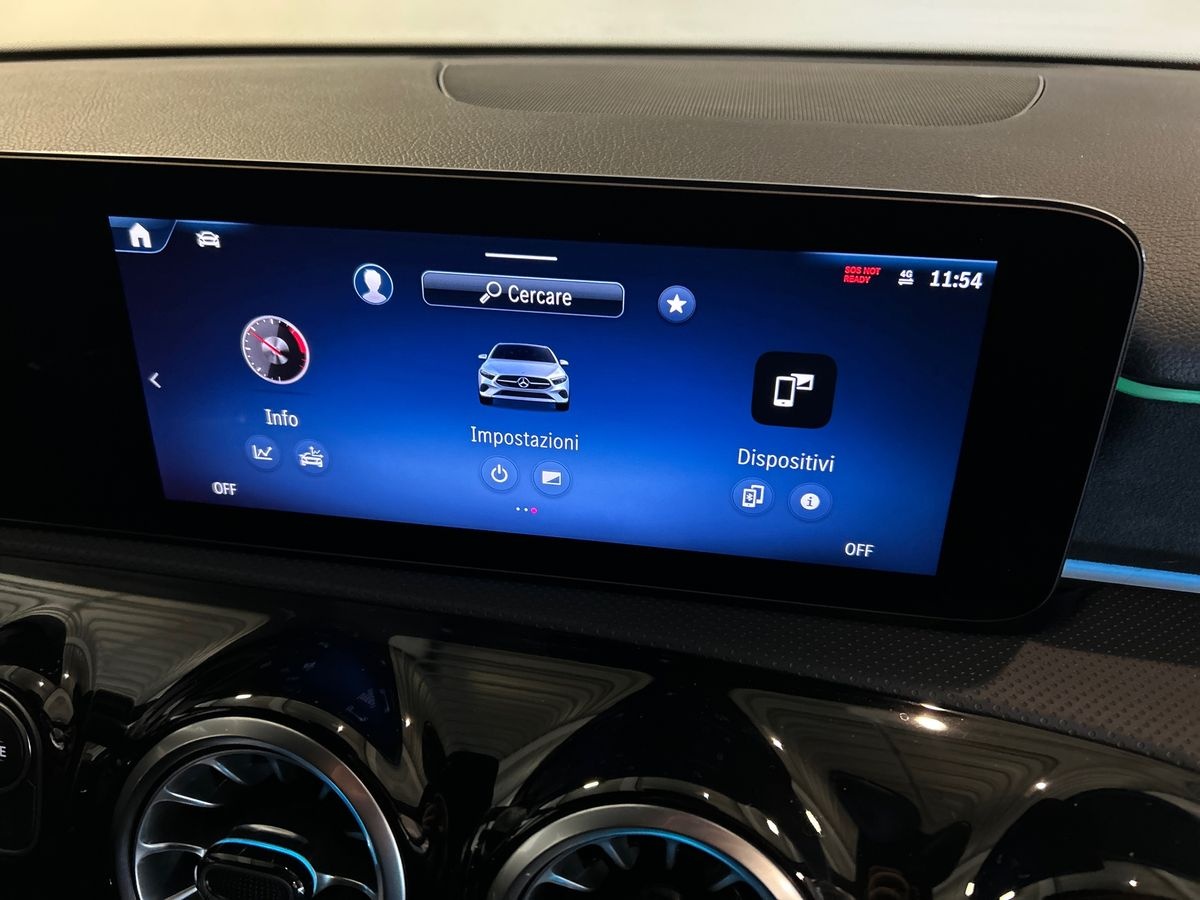 Mercedes  Classe A 180 Advanced Plus AMG Line 7G-DCT - 12