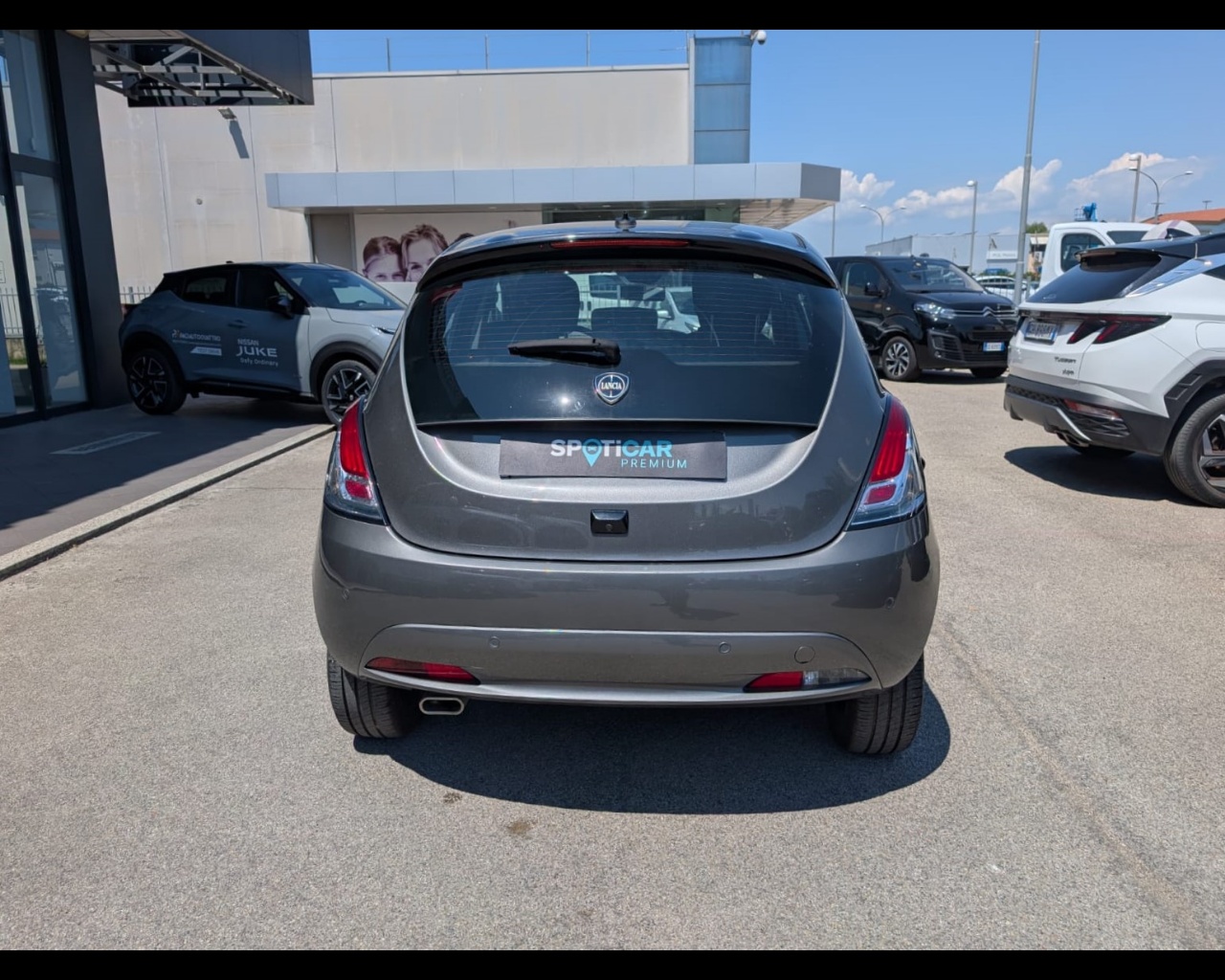 Foto LANCIA Ypsilon 1.0 firefly hybrid Platino s&s 70cv