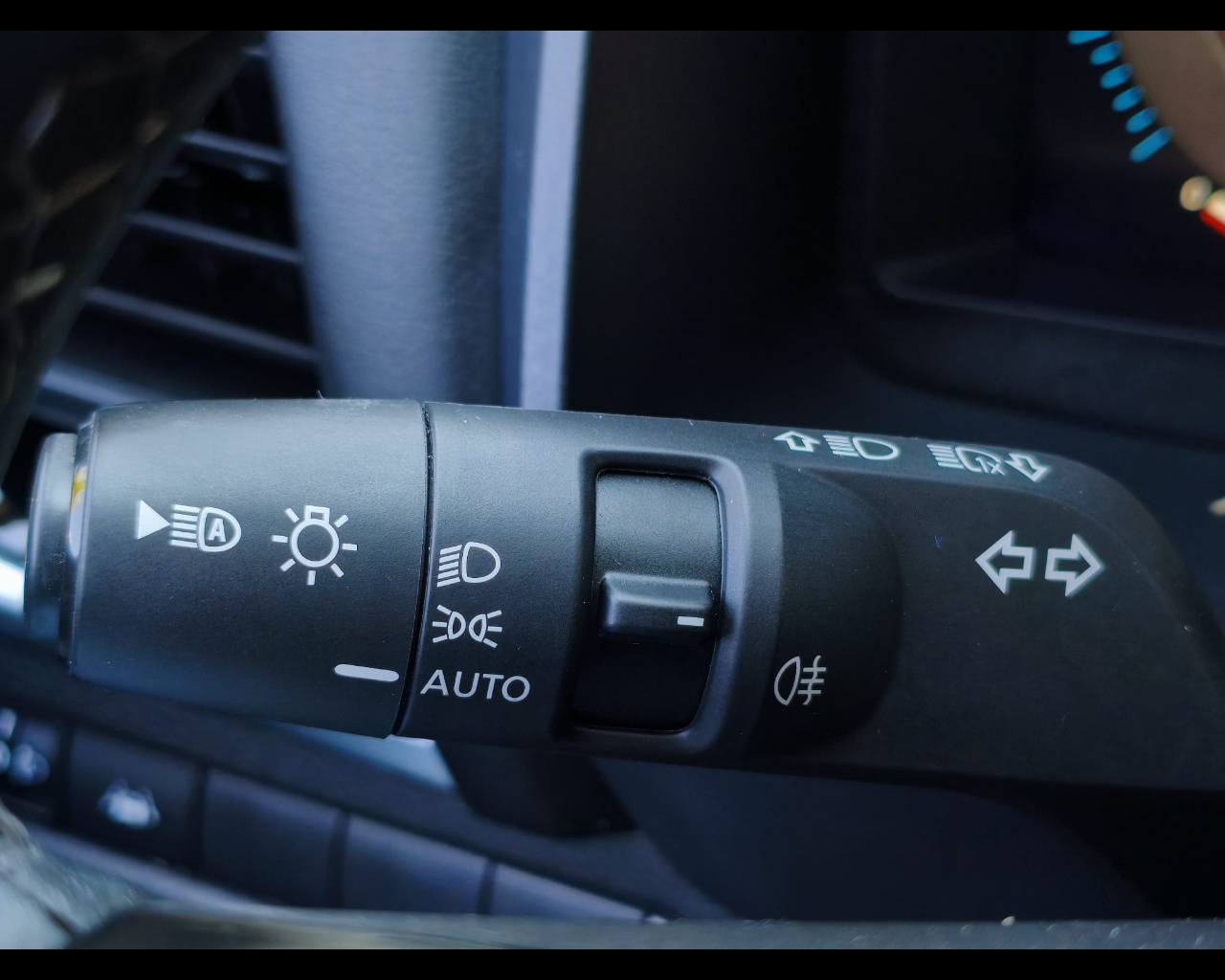 Foto NISSAN Qashqai 1.5 e-power N-Connecta 2wd