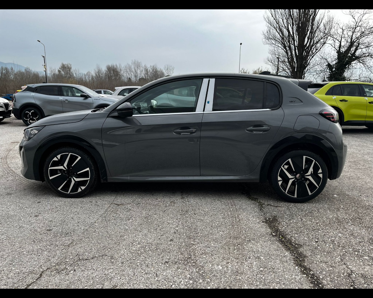 Foto PEUGEOT 208 1.2 hybrid GT 136cv e-dcs 6