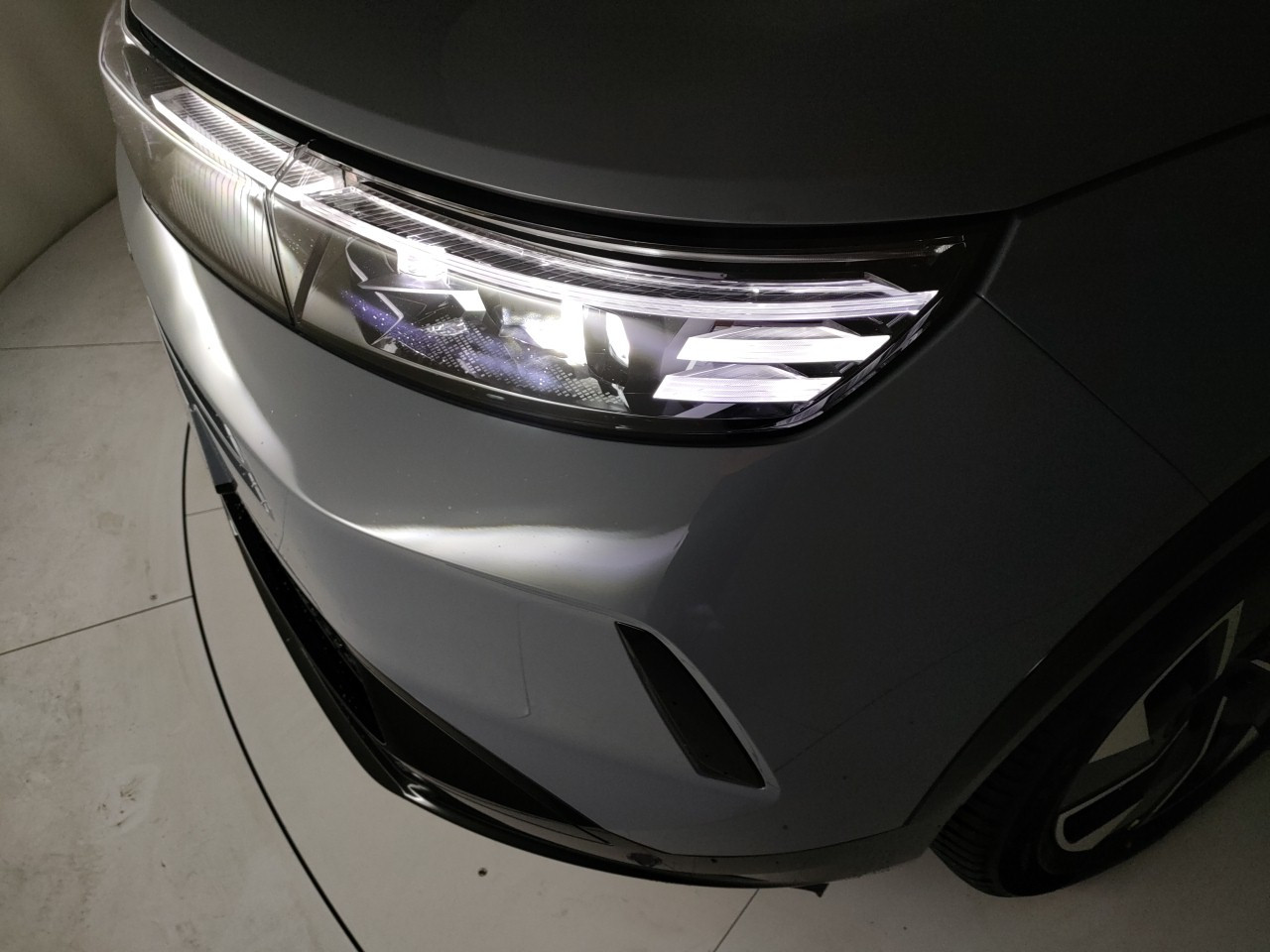 Opel Grandland Nuovo Ibrido benzina Grandland Porto Mantovano