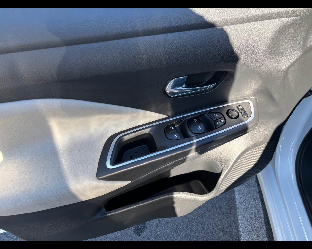 Foto NISSAN Micra 1.0 ig-t N-Design 92cv