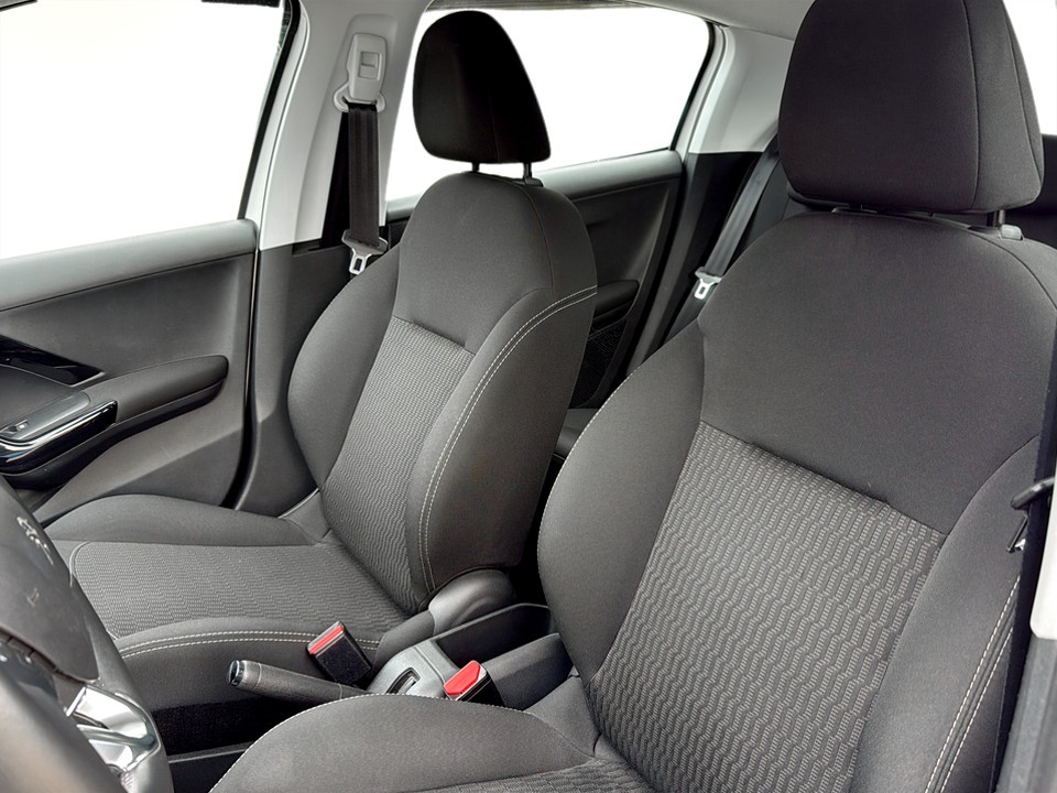 PEUGEOT 208 5p 1.2 puretech Active gpl 82cv GPL usato - 6