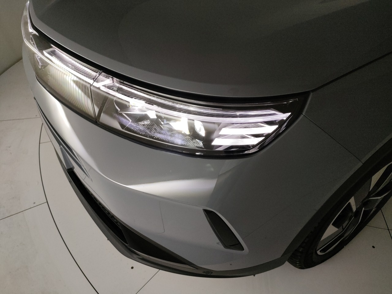 Opel Grandland Nuovo Ibrido benzina Grandland Porto Mantovano