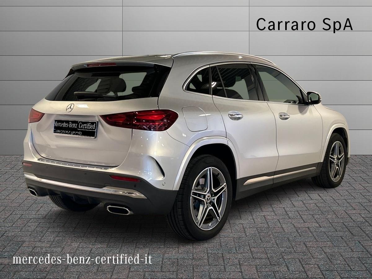 Mercedes  GLA 250 e Plug-In-Hybrid AMG Line Advanced Plus 8G-DCT - 2