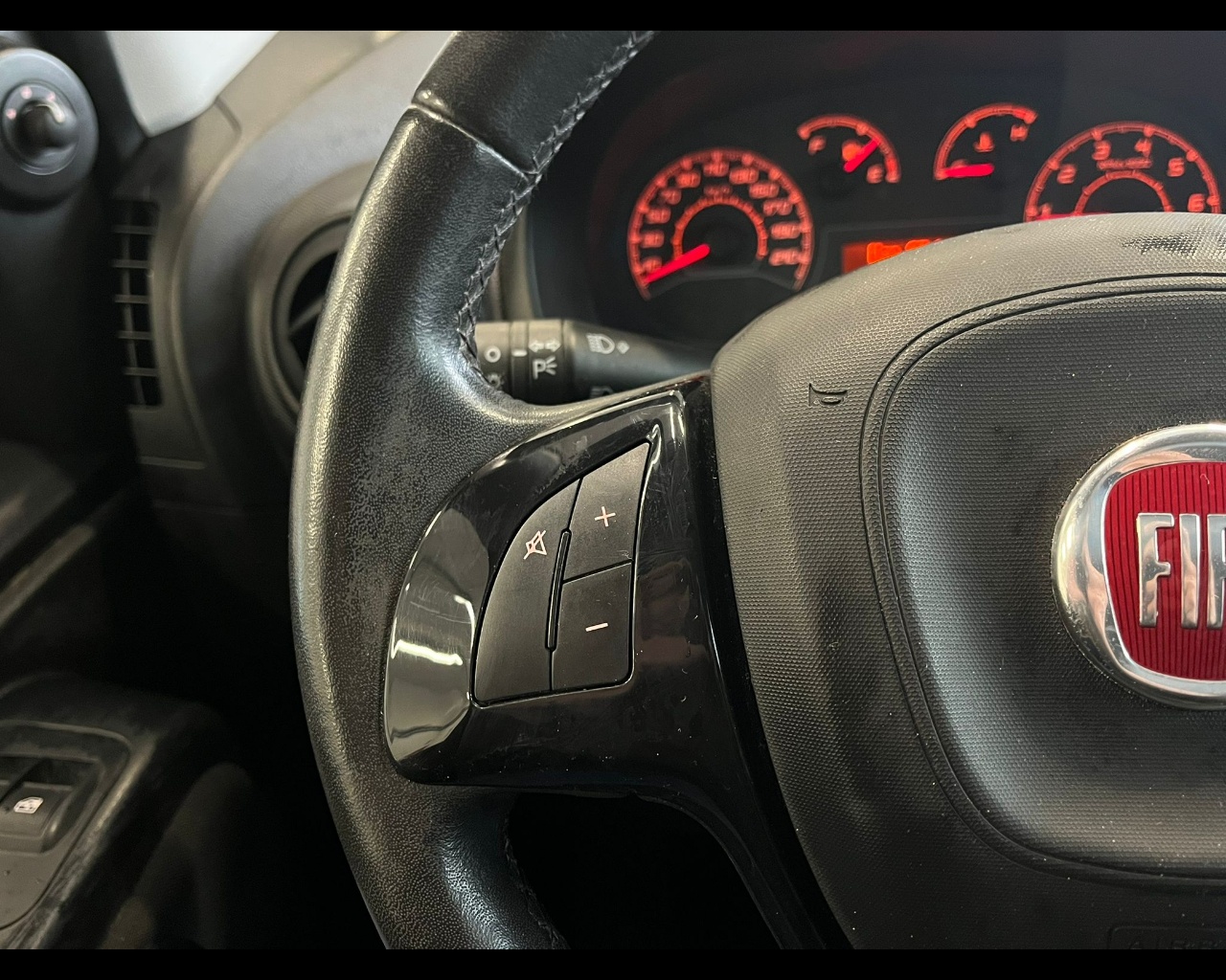 Foto FIAT Qubo 1.3 mjt 16v Trekking 80cv