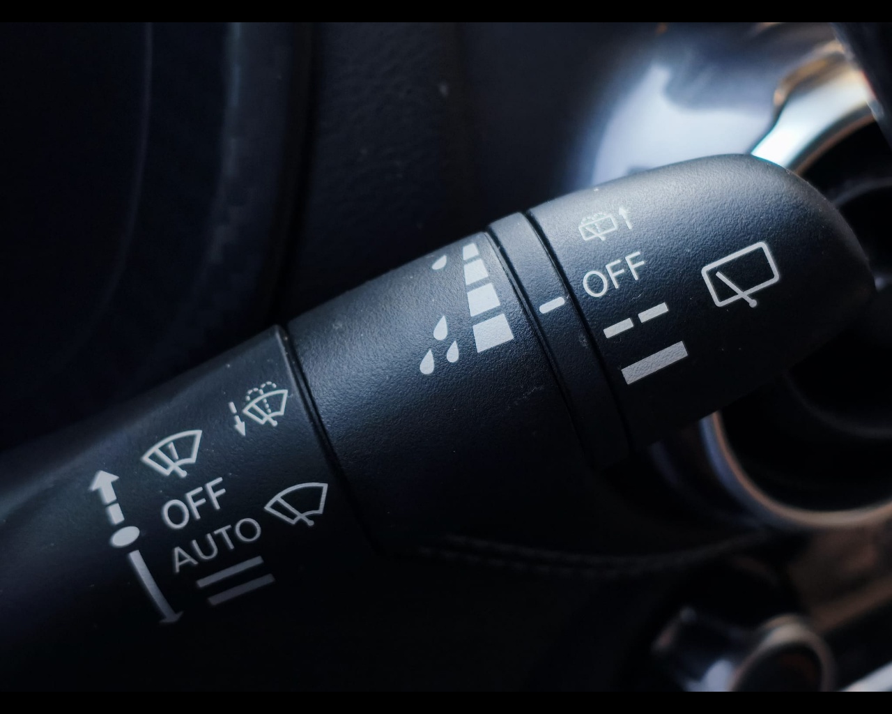 Foto NISSAN Juke 1.0 dig-t N-Connecta 114cv