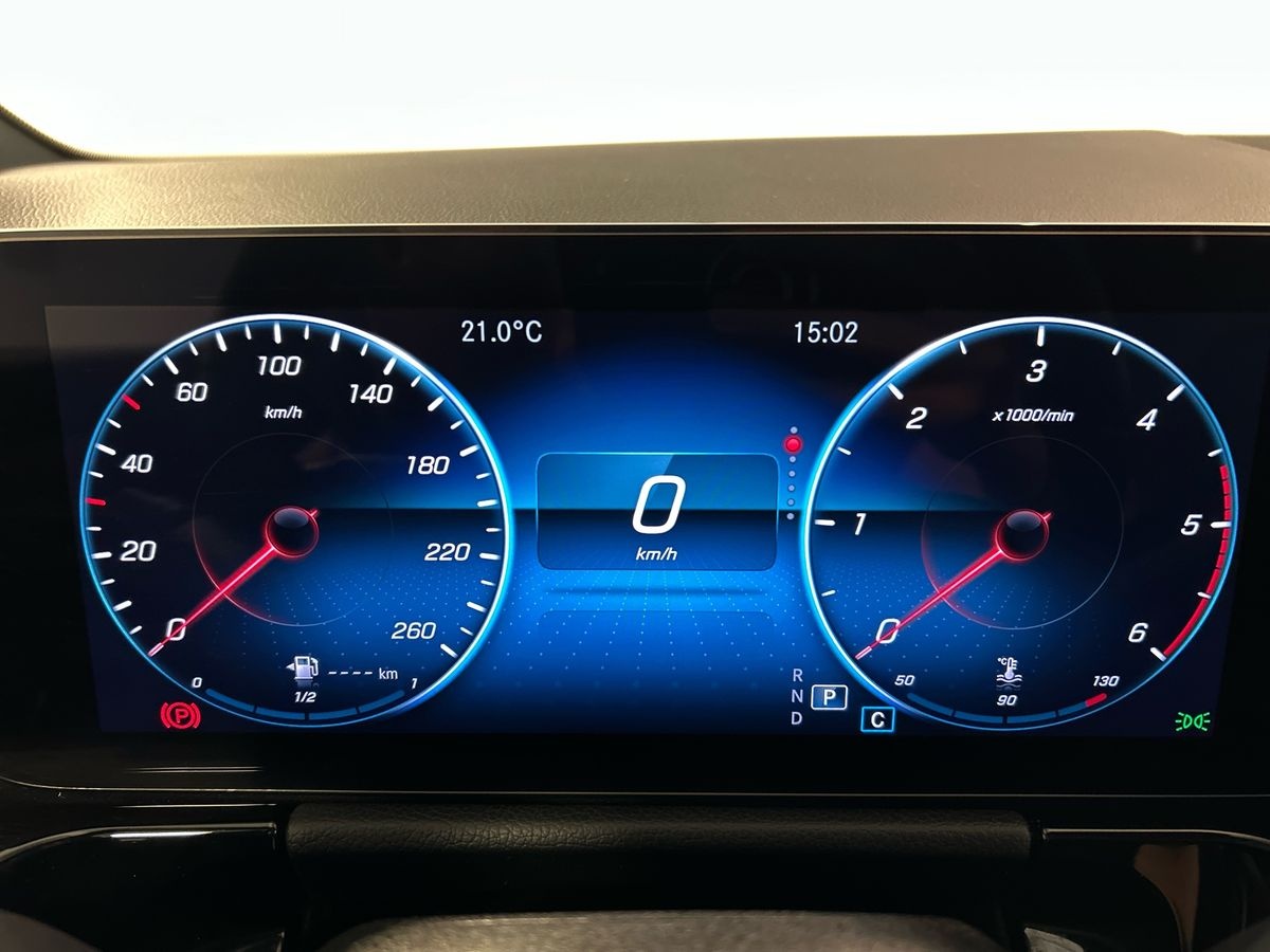 Mercedes GLA GLA 180 D Sport 8G-DCT - 13