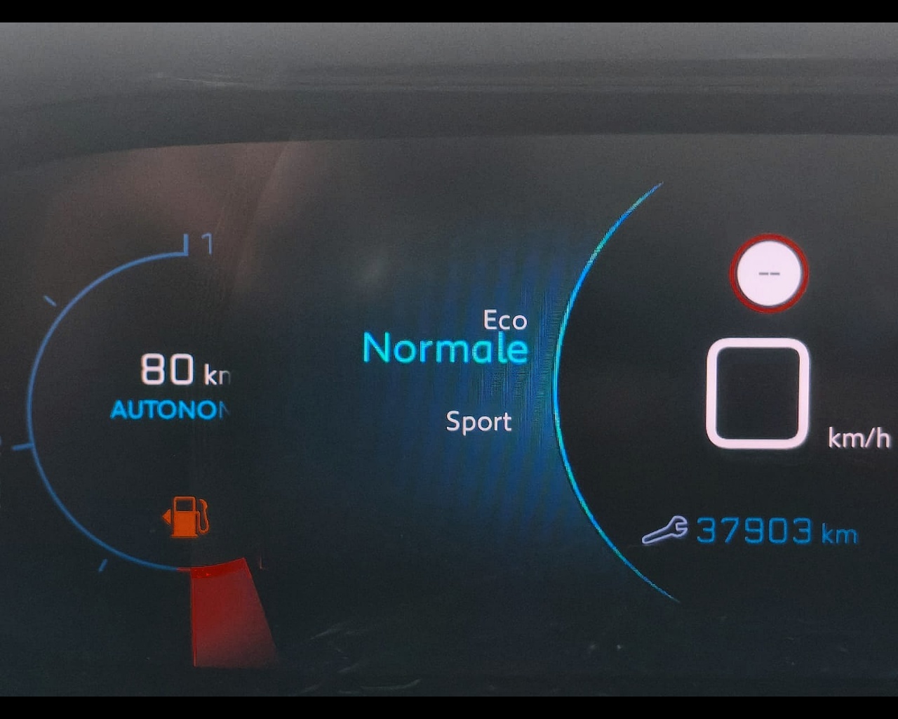 Foto PEUGEOT 2008 1.2 puretech GT Pack s&s 130cv eat8