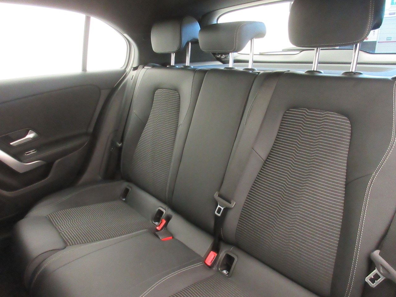 Mercedes Classe A Classe A 180 D Sport 7G-DCT - 14