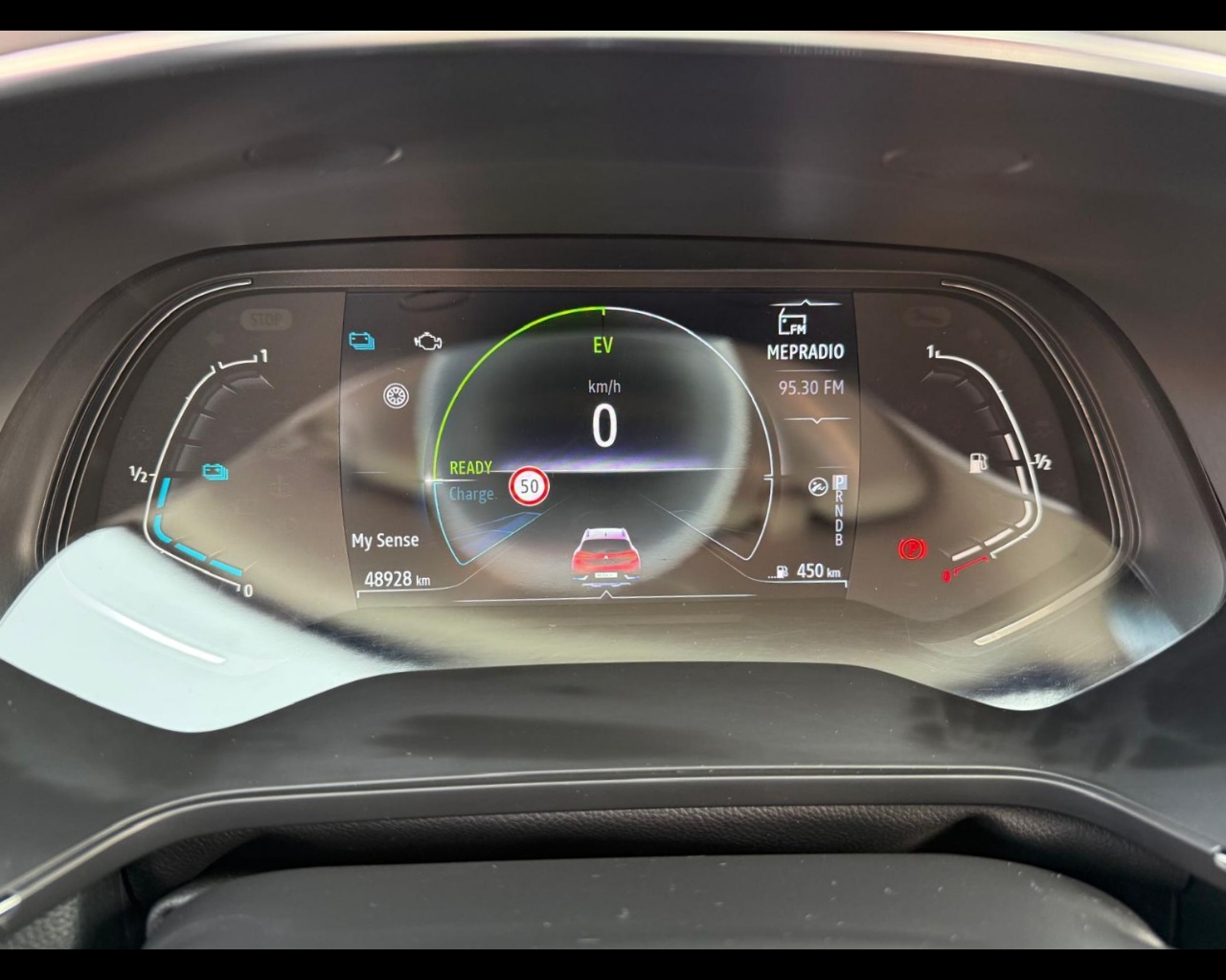 Foto RENAULT Captur 1.6 E-Tech hybrid Intens 145cv auto