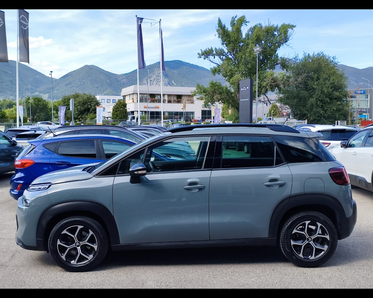 Foto CITROEN C3 Aircross 1.2 puretech Shine s&s 110cv