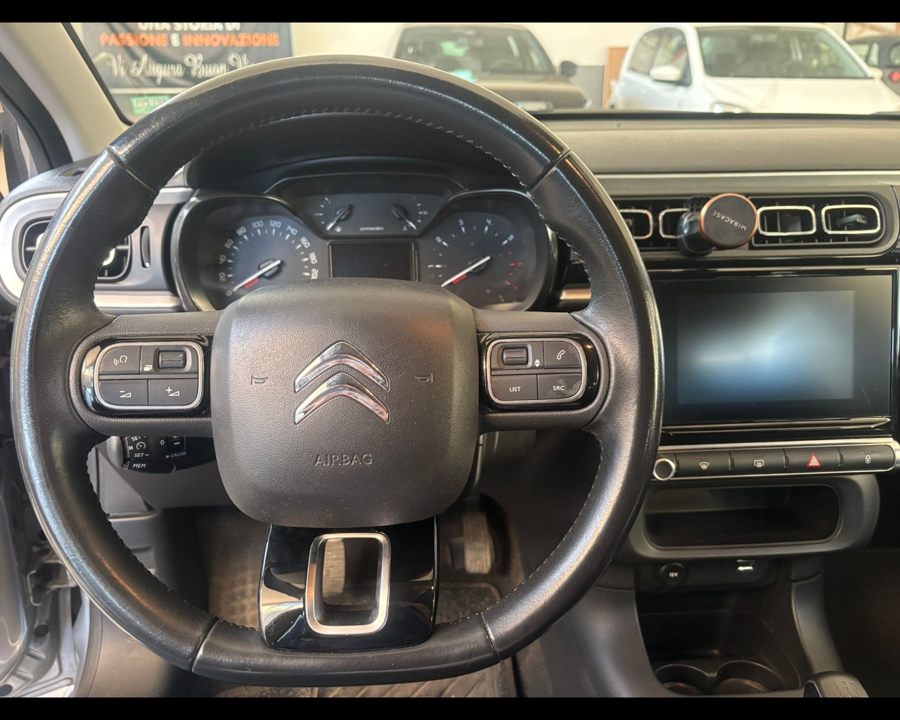 Foto CITROEN C3 1.2 puretech Shine s&s 83cv 