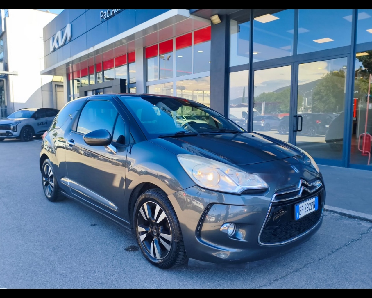 Foto CITROEN DS3 1.4 hdi So Chic 70cv