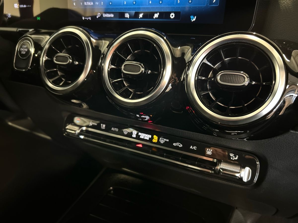 Mercedes GLA GLA 250 e Plug in hybrid (e EQ-POWER) Business Extra 8G-DCT - 14