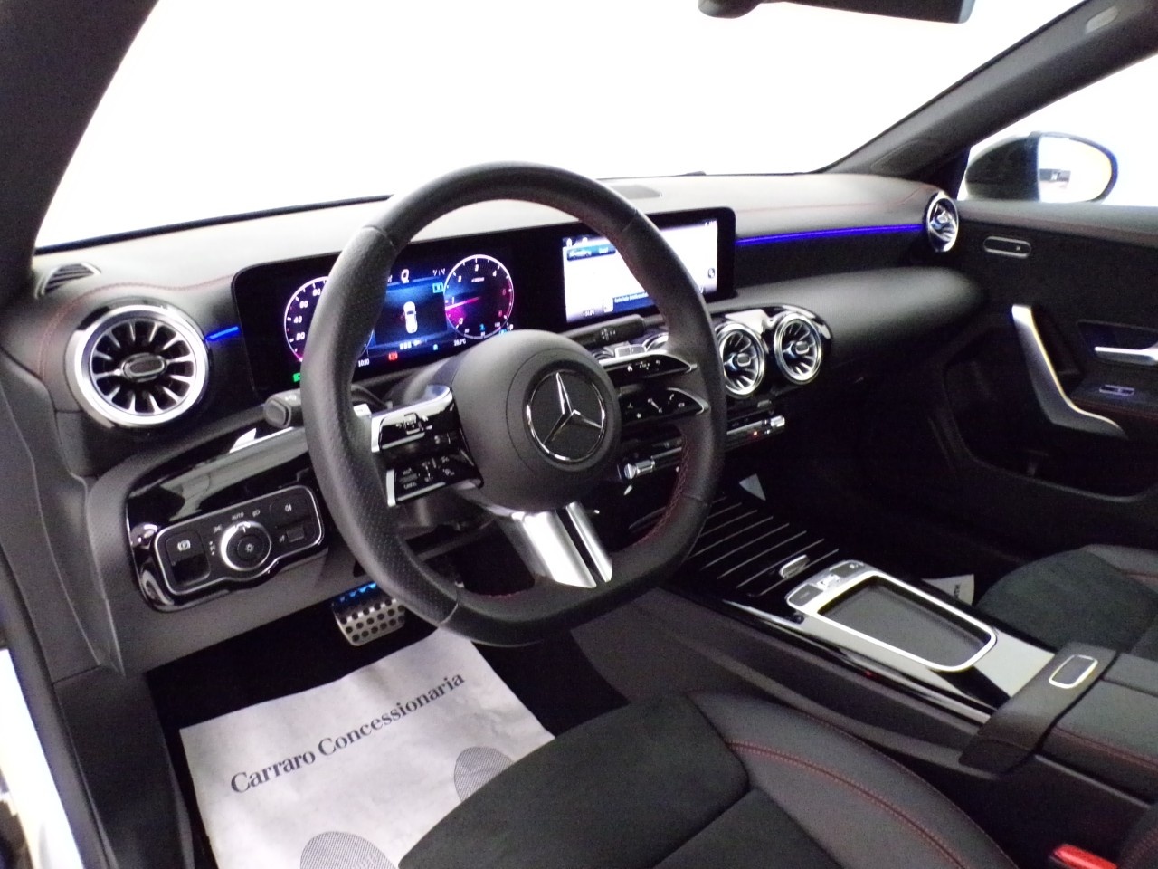 Mercedes  CLA Shooting Brake 200 D AMG Line Advanced Plus 8G-DCT - 12