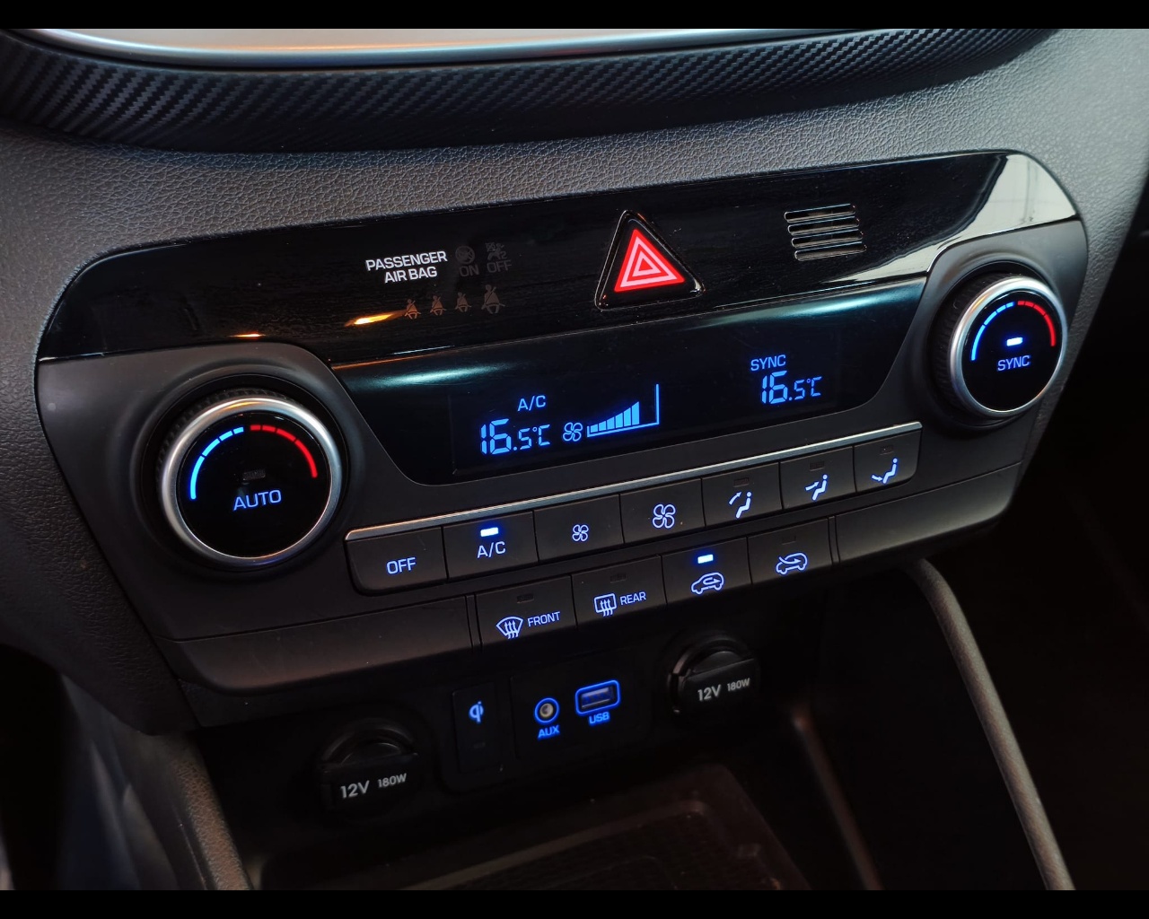 Foto HYUNDAI Tucson 1.6 crdi Xprime Techno Pack 4wd 136cv