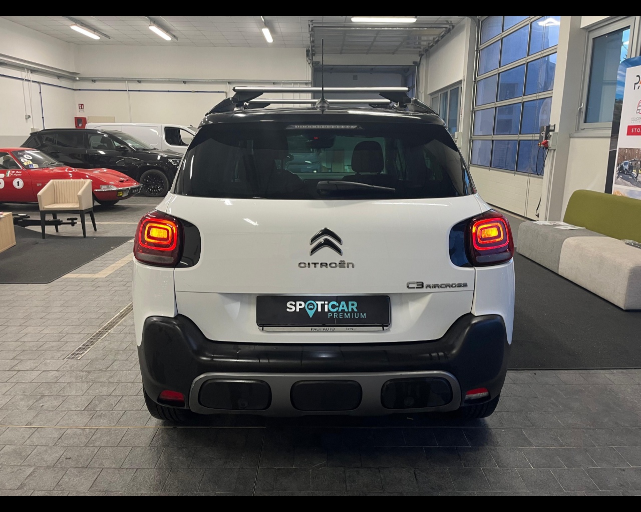 Foto CITROEN C3 Aircross 1.5 bluehdi Shine s&s 110cv