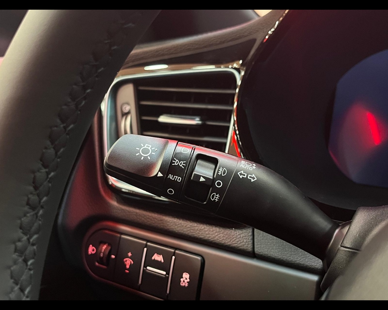 Foto KIA XCEED MY26 1.0 T-GDI MH DCT SPEC ED