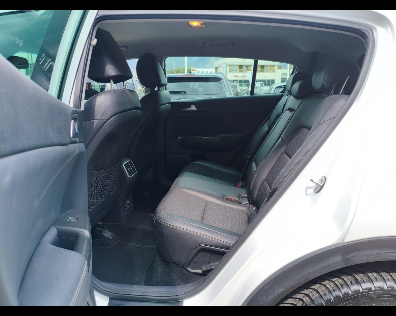 Foto KIA Sportage 1.6 t-gdi Energy Design Pack awd