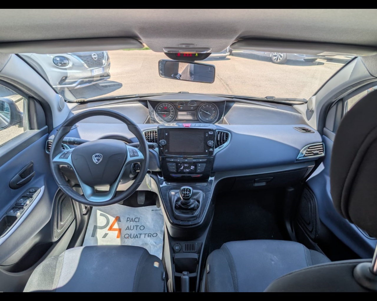 Foto LANCIA Ypsilon 1.0 firefly hybrid Platino s&s 70cv