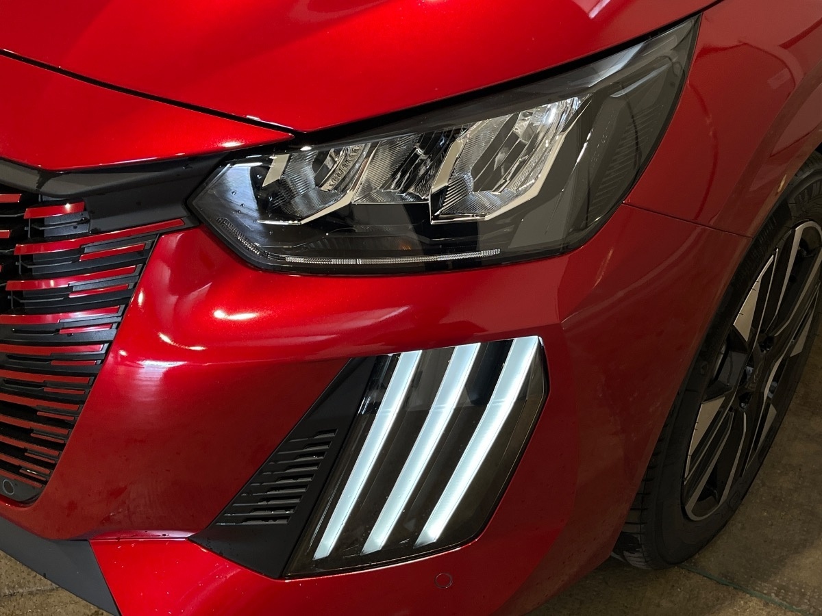 Peugeot 208 Nuovo Ibrido benzina 208 Verona