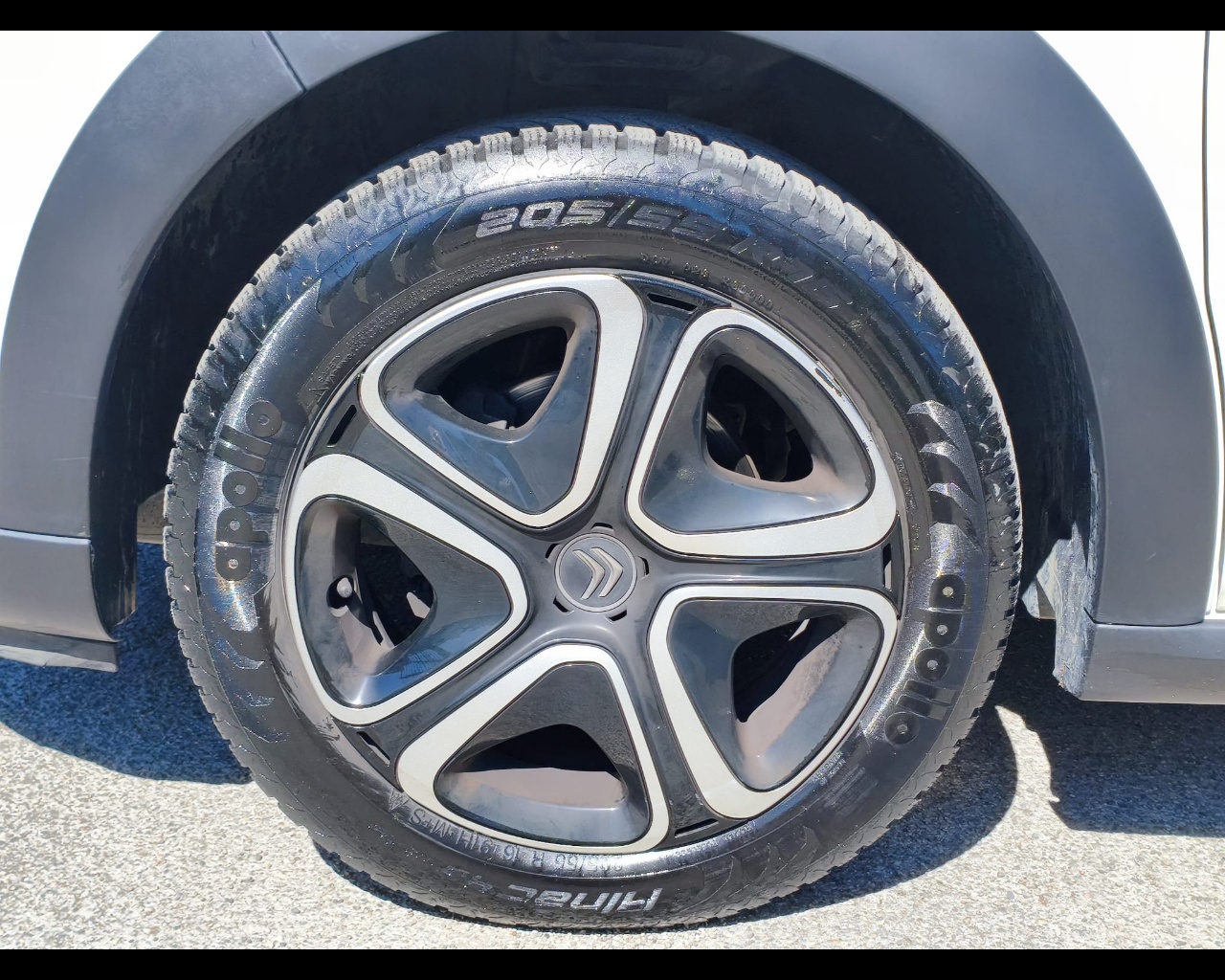 Foto CITROEN C3 1.2 puretech C-Series s&s 83cv neopatentati