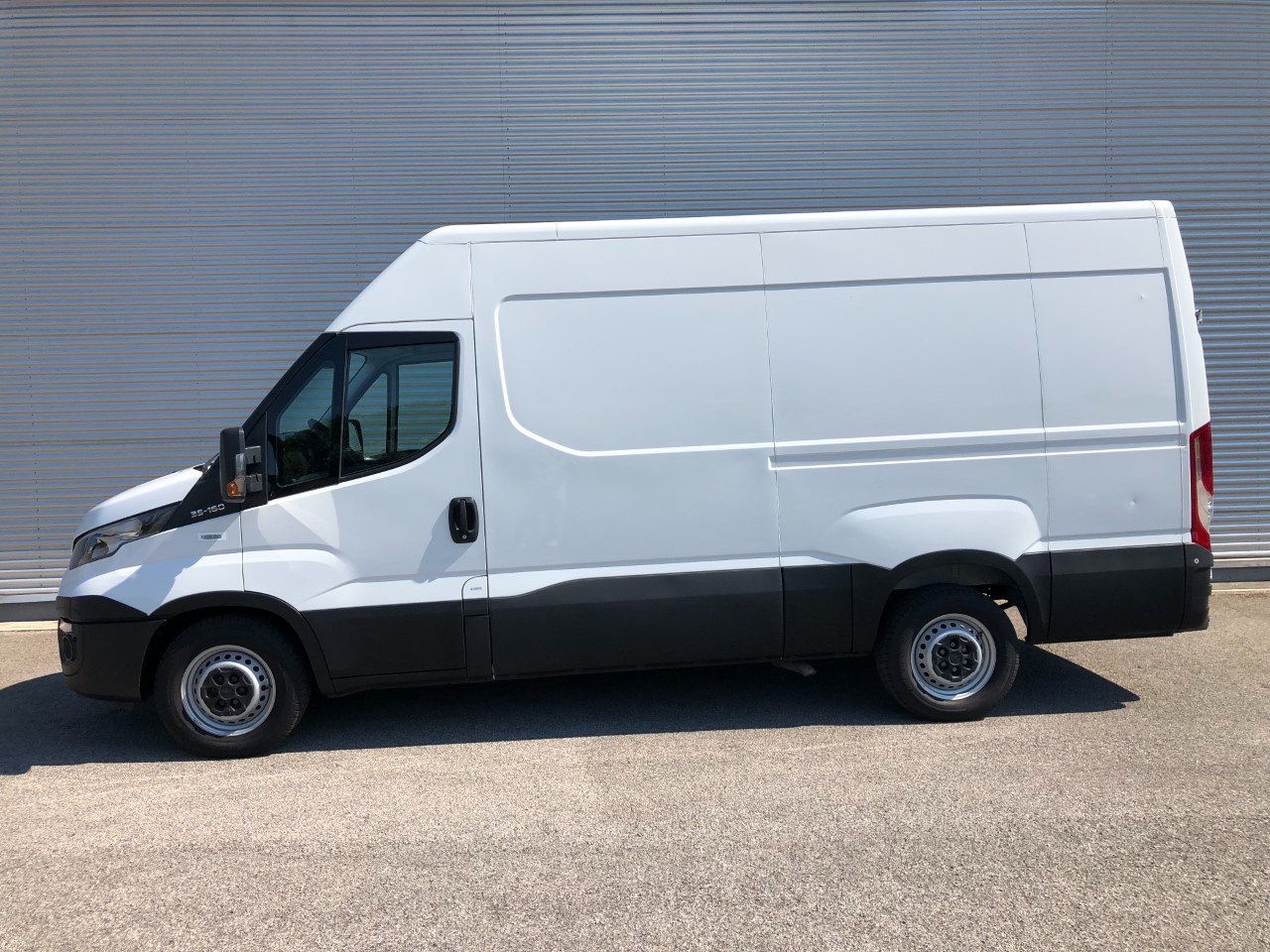 Iveco Daily V 35.16 E6 2016 daily 35 S16 V LH2 3520 E6 - 6